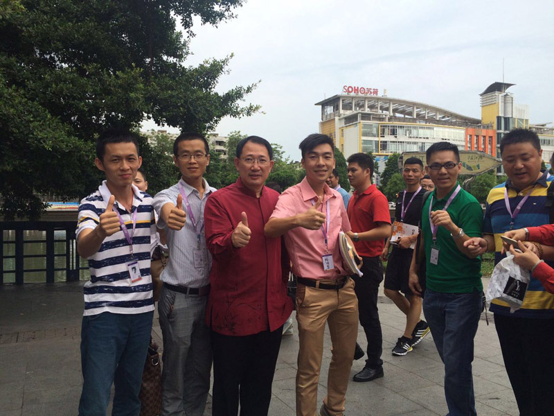 桂之邦參加網絡營銷課