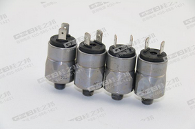 原裝三一、柳工挖掘機繼電器配件,挖掘機繼電器大全,繼電器批發供應挖機配件批發市場