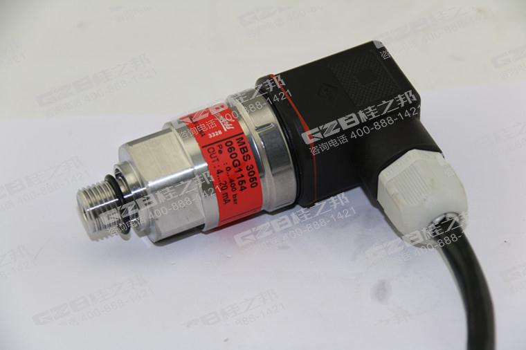 龍工挖掘機配件批發,挖機配件