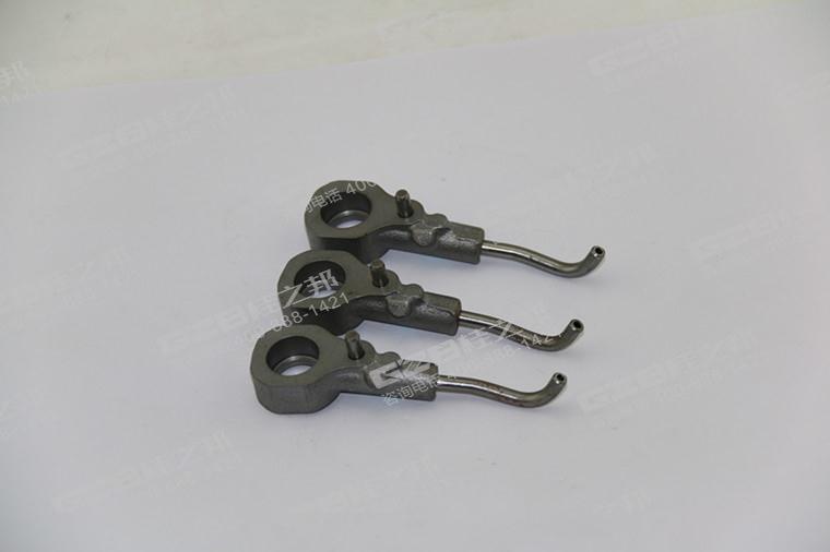 三一挖掘機缸體機油噴嘴