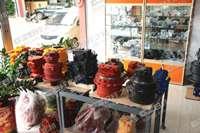 采購挖掘機配件，一個來自非洲的越洋電話_業務員日常記事