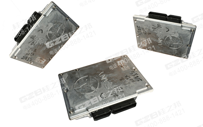 三一挖掘機川崎控制器插頭10281037-1