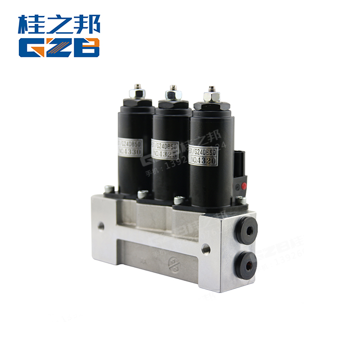 徐工470挖機(jī)配件