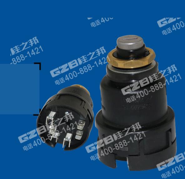 臨工挖掘機300配件