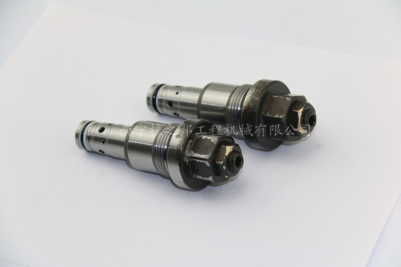 挖掘機溢流閥批發:三一235挖掘機溢流閥JA1L4033-A